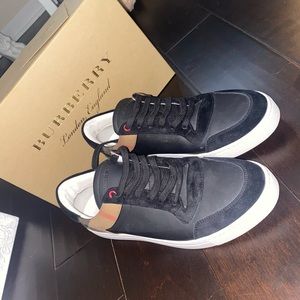 Burberry men sneakers